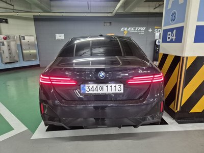 صورة 2 لـ 2025 BMW 5 SERIES
