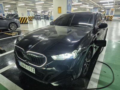 صورة 1 لـ 2025 BMW 5 SERIES