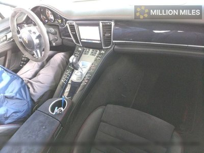 PORSCHE PANAMERA - 3