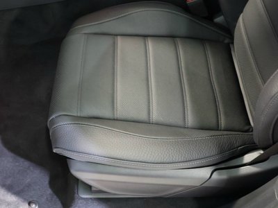 MERCEDES-BENZ GLS - 9