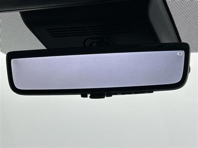 2025 Toyota ALPHARD — фото 9