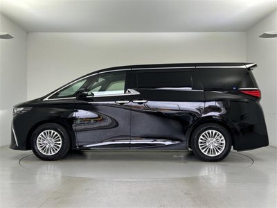 2025 Toyota ALPHARD — миниатюра 40