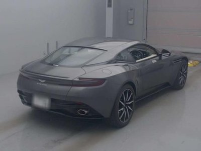 ASTON MARTIN DB11 - 2