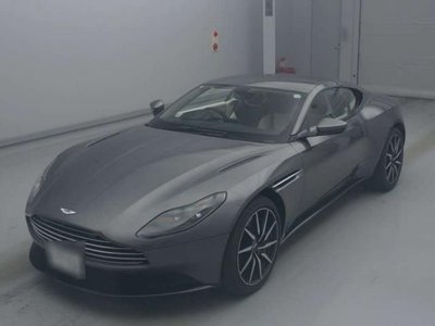 ASTON MARTIN DB11 - 1