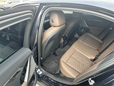 2025 BMW 5 SERIES — миниатюра 12