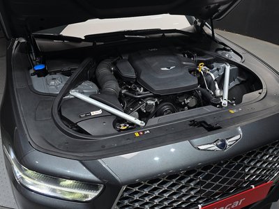 GENESIS G90 - 7
