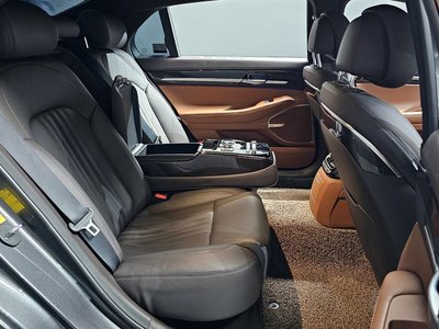 2020 Genesis G90 — миниатюра 12