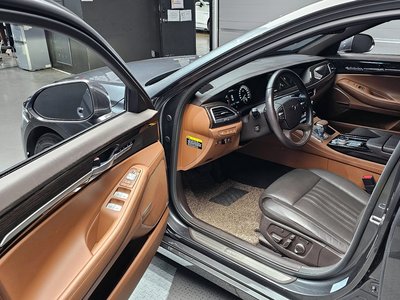 GENESIS G90 - 10