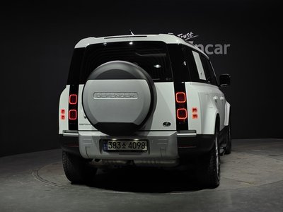 LAND ROVER DEFENDER - 3