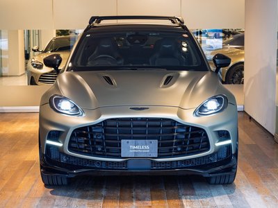 ASTON MARTIN DBX - 7