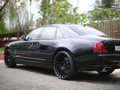 ROLLS-ROYCE GHOST - 2