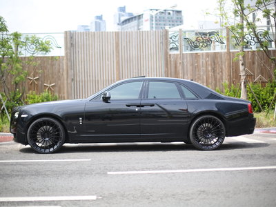 ROLLS-ROYCE GHOST - 4