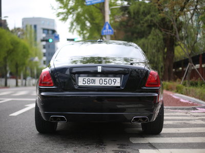 ROLLS-ROYCE GHOST - 3