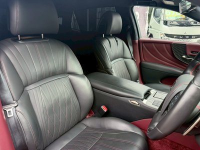 صورة 10 لـ 2023 LEXUS LS
