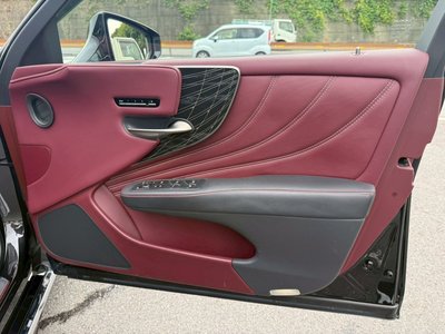 2023 Lexus LS — миниатюра 39