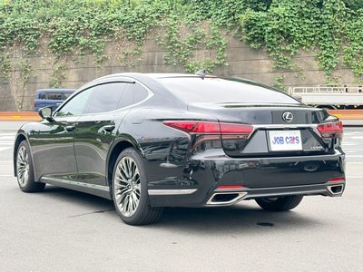 صورة 5 لـ 2023 LEXUS LS