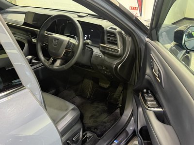 2025 Toyota CROWN SPORT — миниатюра 28
