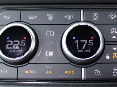 2023 LAND Rover DEFENDER 缩略图 26