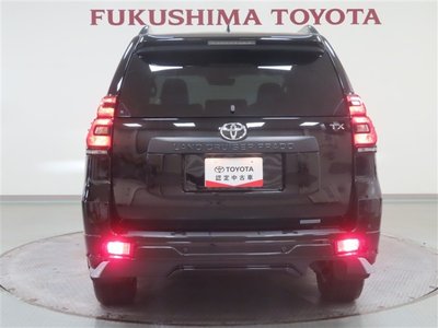 TOYOTA LAND CRUISER PRADO - 8