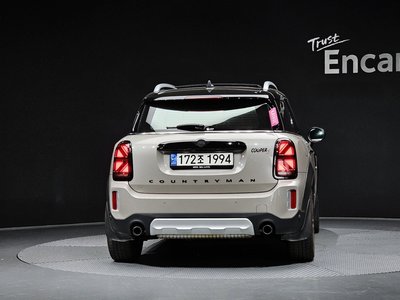 MINI COUNTRYMAN - 3