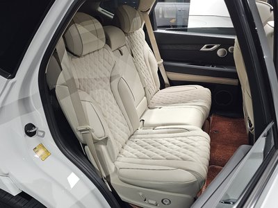 2022 Genesis GV80 thumbnail 17