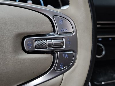 2022 Genesis GV80 thumbnail 31