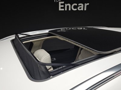 2022 Genesis GV80 thumbnail 34