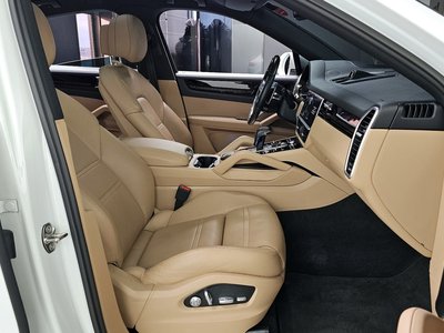 PORSCHE CAYENNE - 10