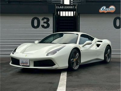 FERRARI 488 - 1