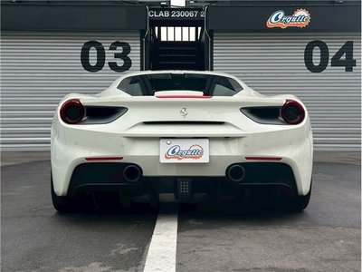 FERRARI 488 - 5