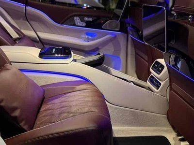 MERCEDES-BENZ GLS - 9