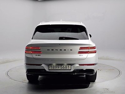 GENESIS GV80 - 3