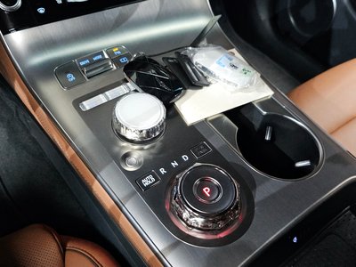 2025 Genesis GV70 — миниатюра 12