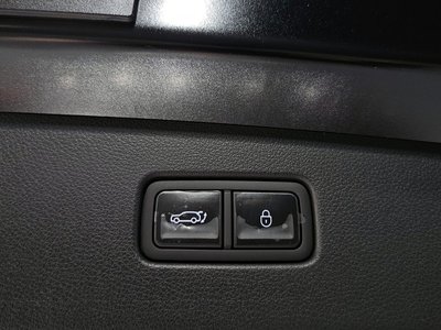 2025 Genesis GV70 — миниатюра 22