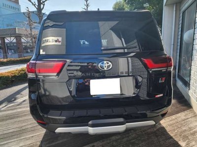 TOYOTA LAND CRUISER 300 - 5