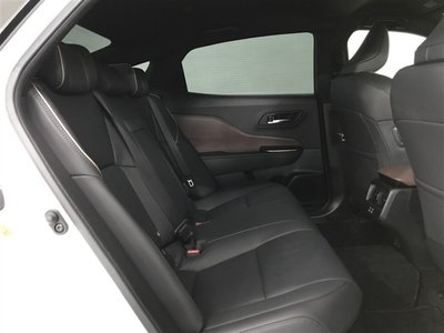 TOYOTA CROWN CROSSOVER - 9