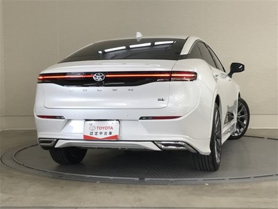 TOYOTA CROWN CROSSOVER - 2