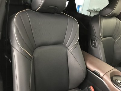 TOYOTA CROWN CROSSOVER - 10