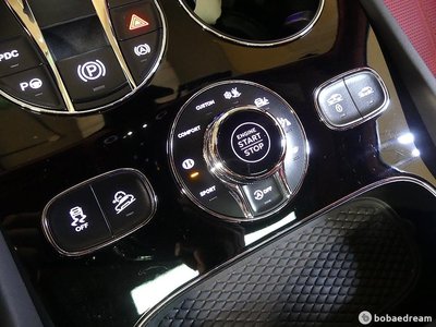 BENTLEY BENTAYGA - 10