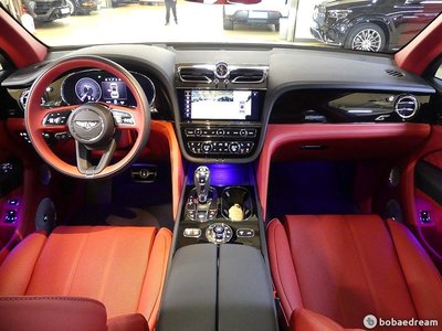 BENTLEY BENTAYGA - 3