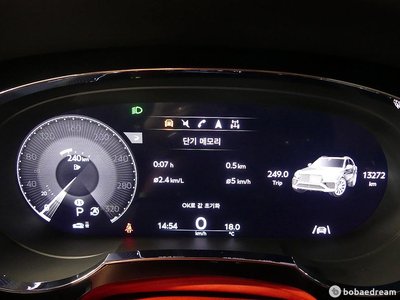 BENTLEY BENTAYGA - 7