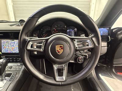 PORSCHE 911 - 9