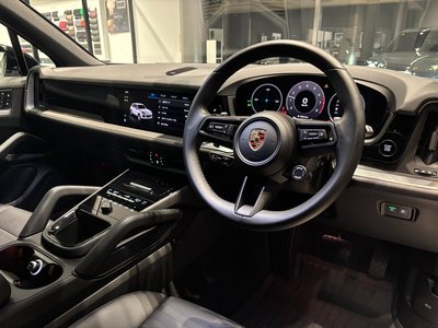 PORSCHE CAYENNE - 10