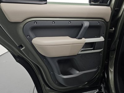 صورة مصغرة 15 لـ 2021 LAND Rover DEFENDER