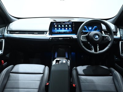 BMW IX1 - 10