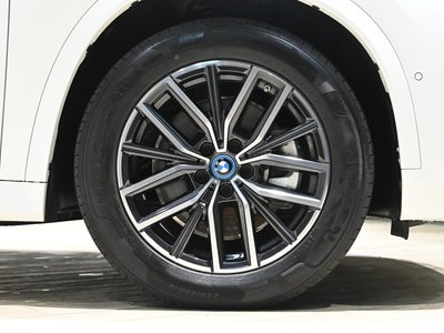 BMW IX1 - 9