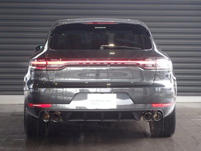 PORSCHE MACAN - 5
