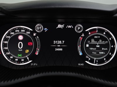 ASTON MARTIN DBX - 8