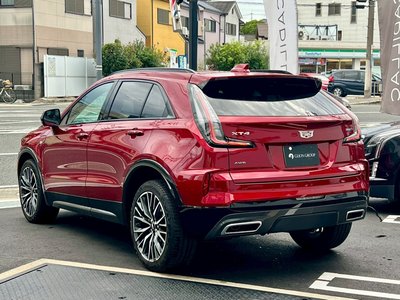 CADILLAC XT4 - 9