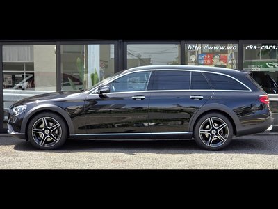 MERCEDES-BENZ E-CLASS - 4